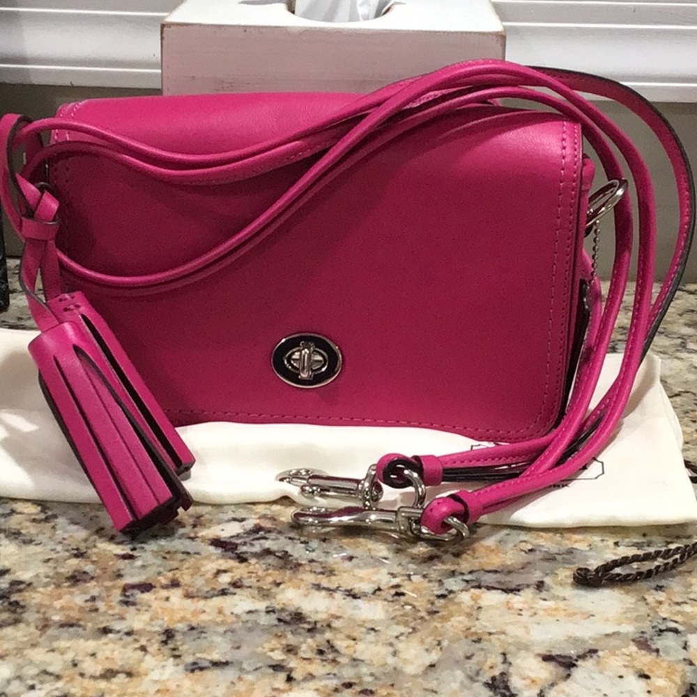 Coach Legacy Leather Penny Shoulder Crossbody Bag 19914 Fuchsia Hot Pink NWOT